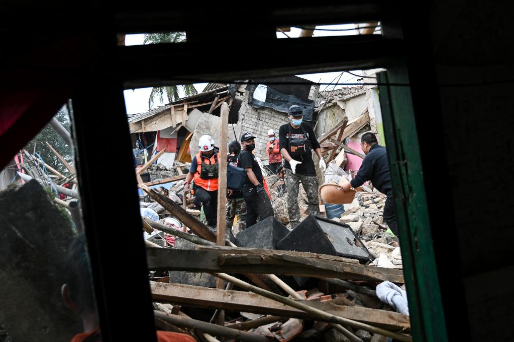 印尼：地震灾区善后营救工作