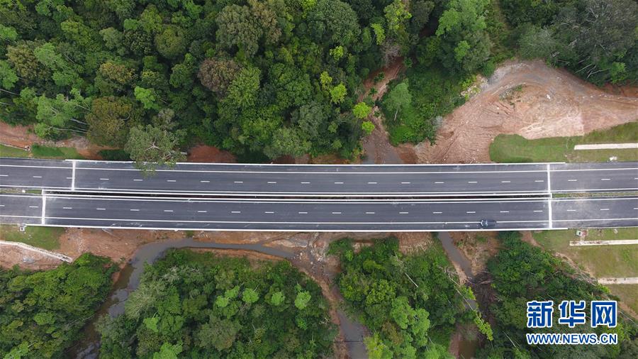 （国际·图文互动）（5）中企承建斯里兰卡南部高速公路延长线全线通车