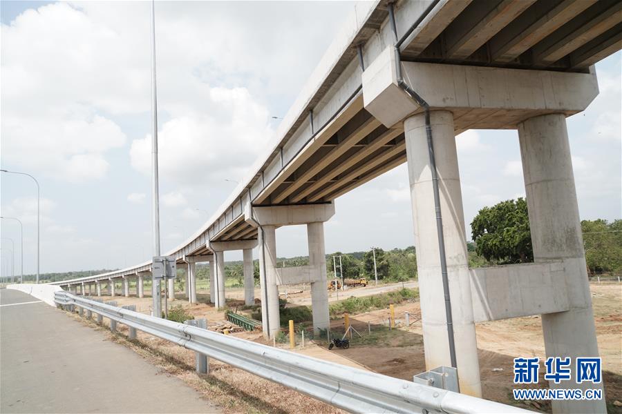 （国际·图文互动）（8）中企承建斯里兰卡南部高速公路延长线全线通车
