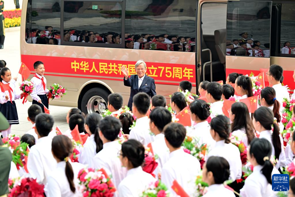 中華人民共和國國家勳章和國家榮譽稱號頒授儀式在京隆重舉行