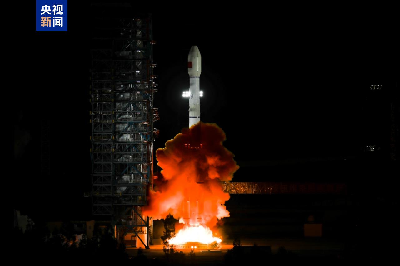 中國成功發射天鏈二號05星 中國成功發射天鏈二號05星