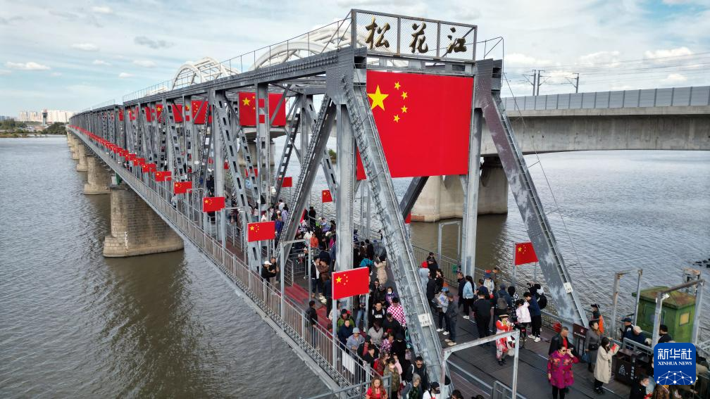 假期文旅熱