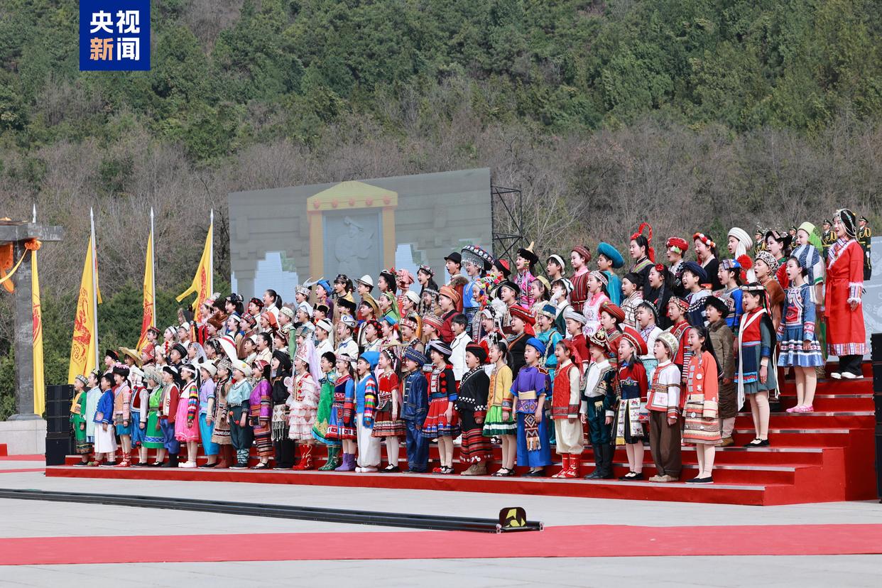 乙巳年清明公祭軒轅黃帝典禮在陜西黃陵舉行