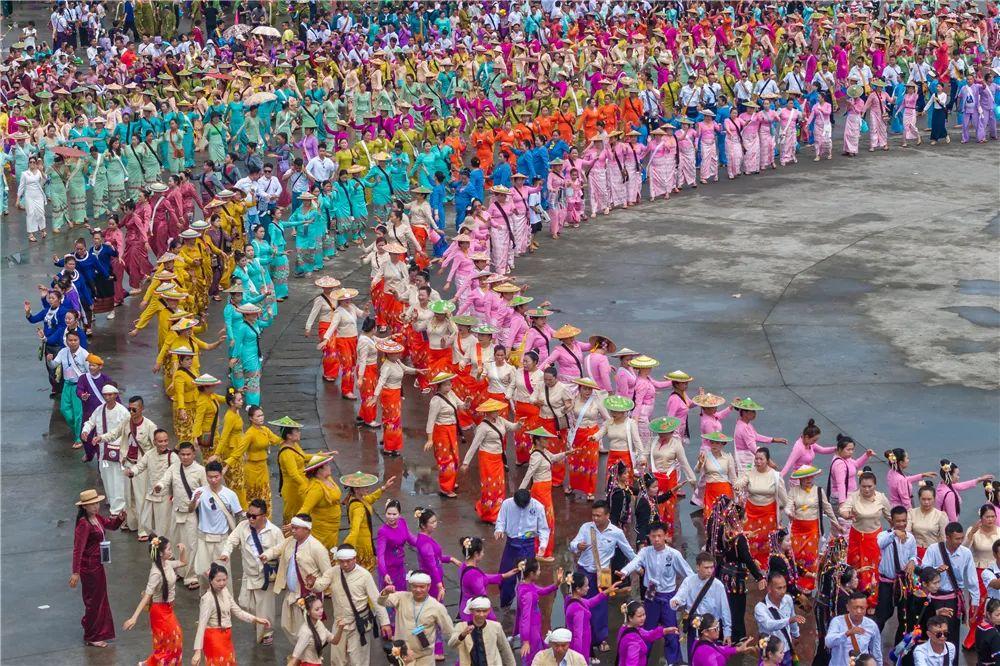 潑得越多,祝福越深!——有一種叫雲南的生活之365天 潑得越多,祝福越深!——有一種叫雲南的生活之365天