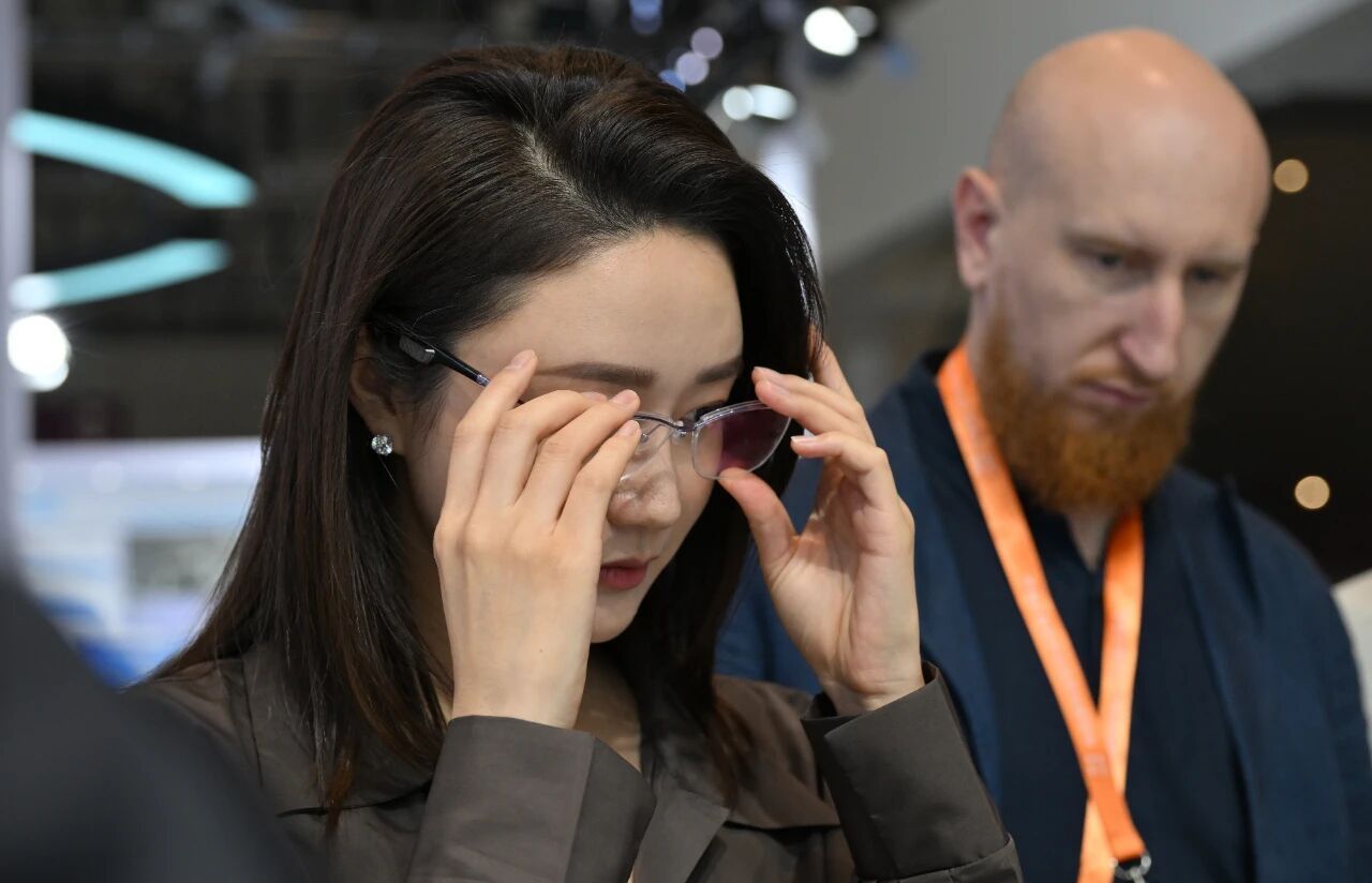 AI眼鏡進“國補” 從“嘗鮮”到“常用”還有幾步? AI眼鏡進“國補” 從“嘗鮮”到“常用”還有幾步?