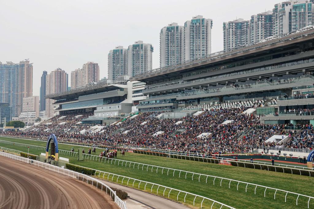 香港2025年新年賽馬日觀眾人數創六年來新高
