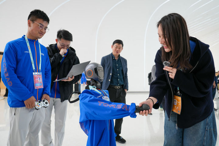 人形機器人加速進化 人形機器人加速進化