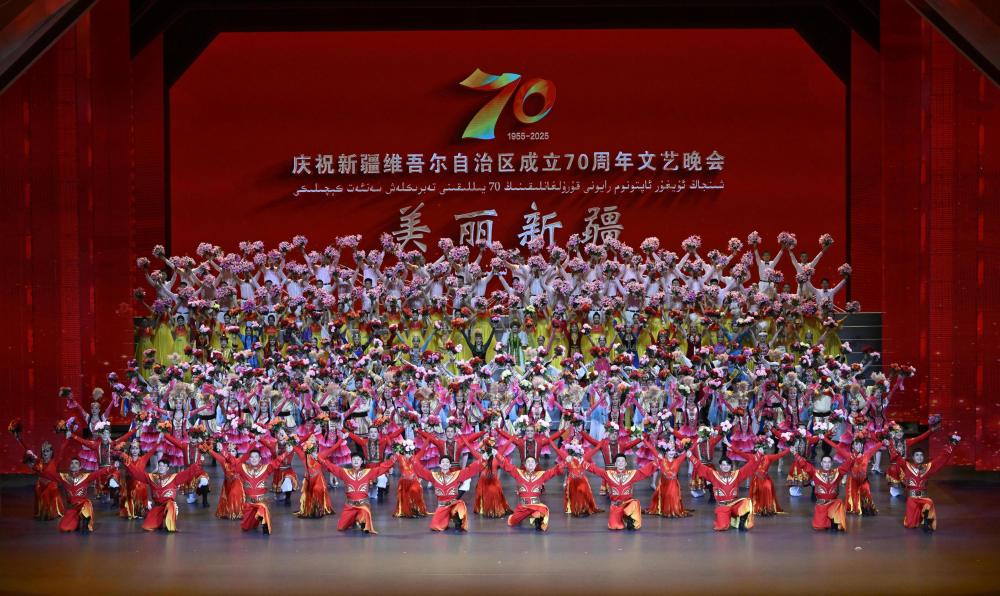 同心襄盛舉 勠力譜新篇