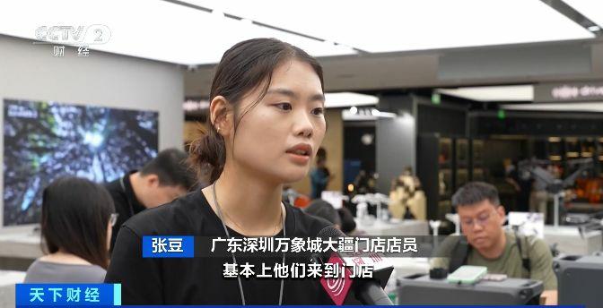 “中國遊”帶熱“中國購”!境外旅客到深圳“旅遊+掃貨”熱情高漲 “中國遊”帶熱“中國購”!境外旅客到深圳“旅遊+掃貨”熱情高漲