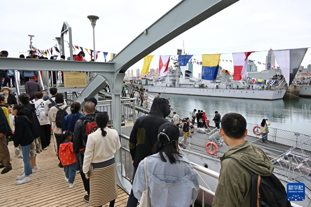 海軍節帶熱“海博遊”