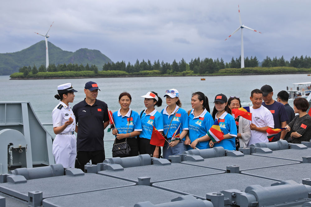 向著全面建成世界一流海軍闊步前行——寫在人民海軍成立75週年之際