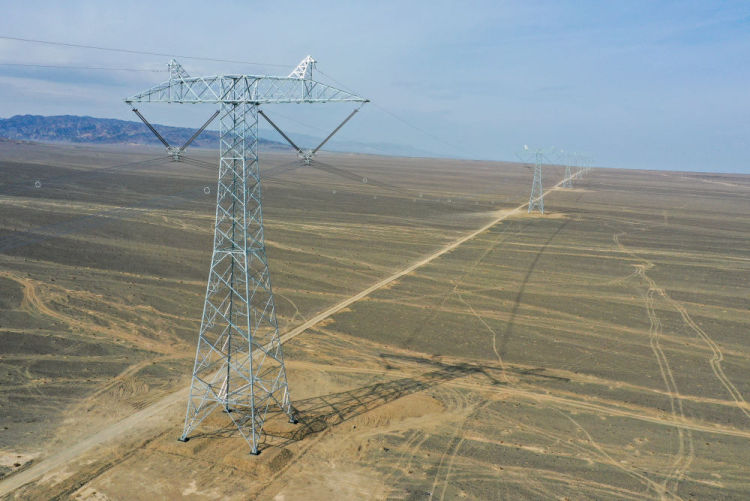 0.007秒能幹啥？新疆的電“閃送”到重慶！