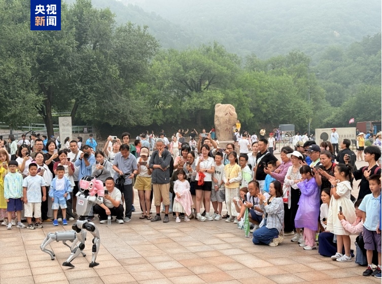 全球首創！2025世界人形機器人運動會能量傳遞活動啟幕