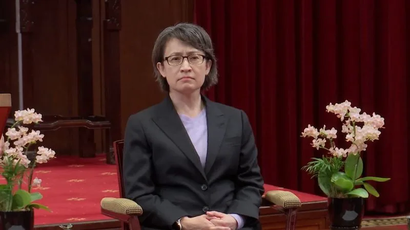 蕭美琴在就任前以“假低調”之名竄訪美歐，有何不可告人的秘密？
