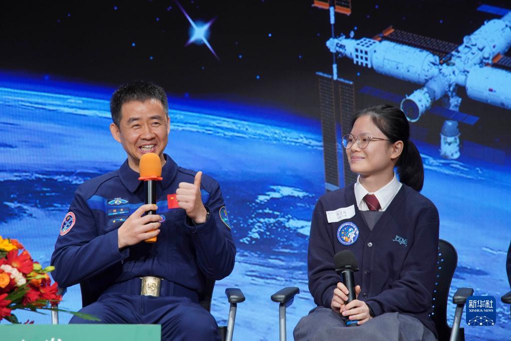 點亮香港“小航天迷”的“太空夢”——內地航天專家走進香港中小學校園