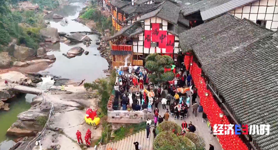 民俗盛宴引流、傳統美味出圈，非遺年貨撬動“年味經濟”