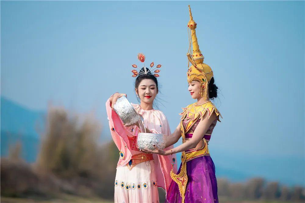 潑得越多,祝福越深!——有一種叫雲南的生活之365天 潑得越多,祝福越深!——有一種叫雲南的生活之365天