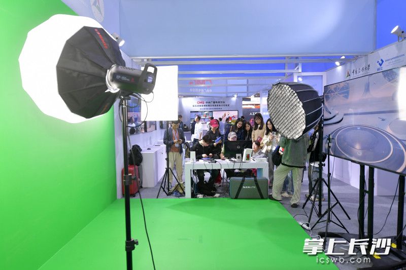 逛2024中國新媒體技術展，體驗“文化+科技”的探索之旅