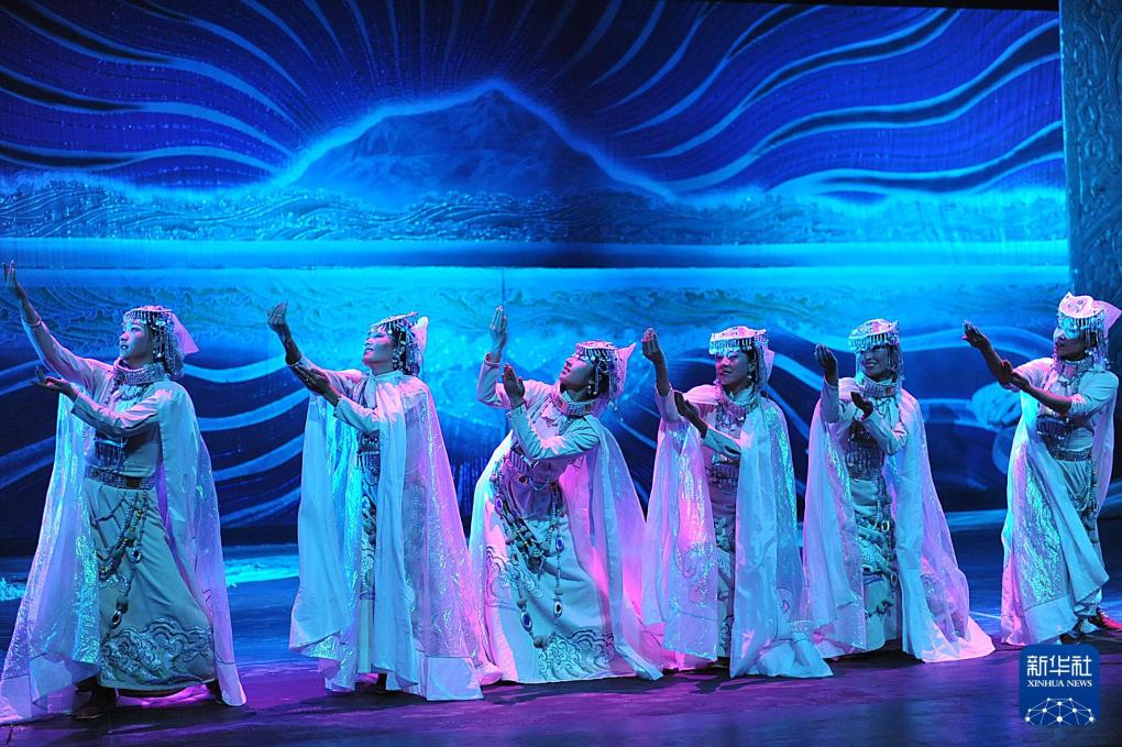 第一個機場、第一所大學……一組照片見證新西藏變遷 第一個機場、第一所大學……一組照片見證新西藏變遷