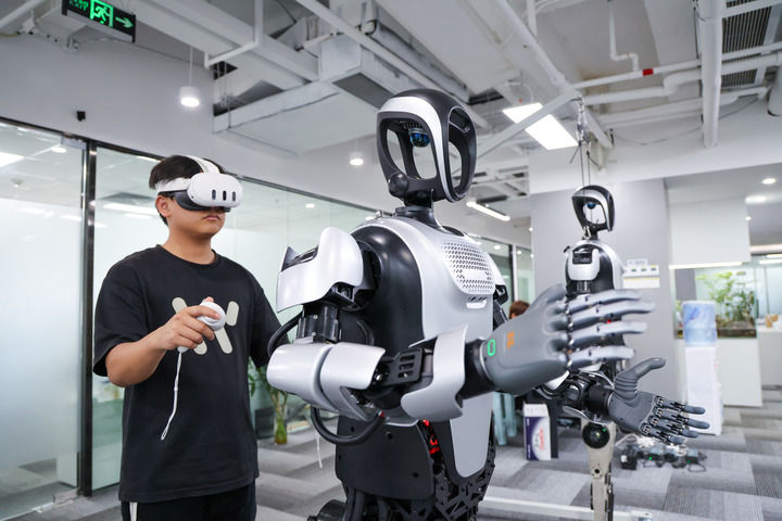 人形機器人加速進化 人形機器人加速進化