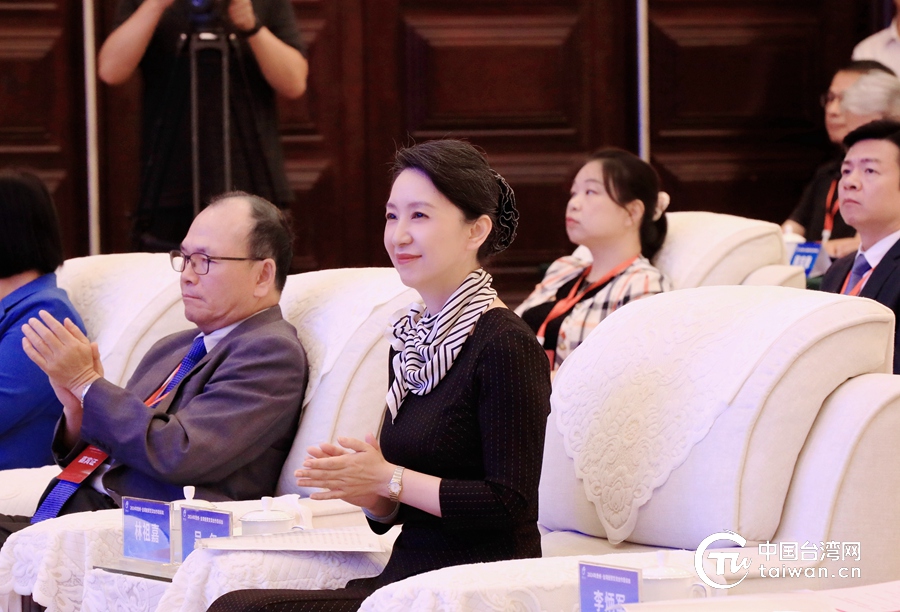 吳璽出席2024年貴州·台灣經貿交流合作懇談會並致辭