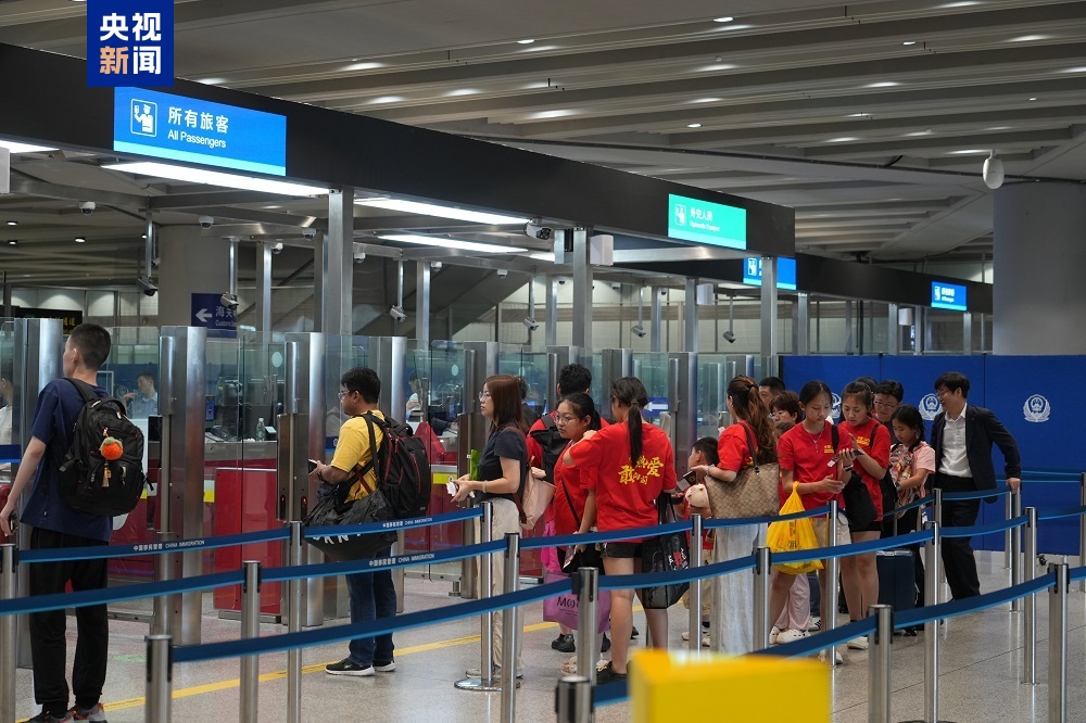 今年出入境人員破1300萬人次！北京口岸迎暑期出入境高峰