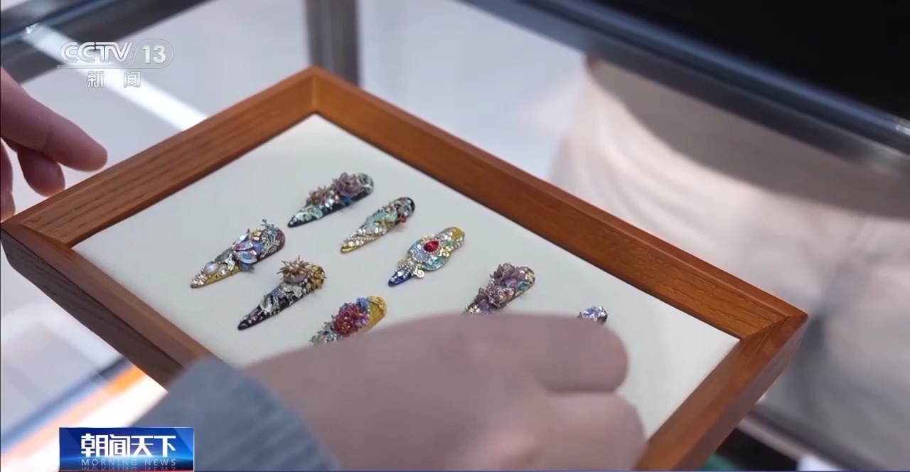 龍鳳牡丹上指尖！東海穿戴甲讓“方寸國潮”火爆海外