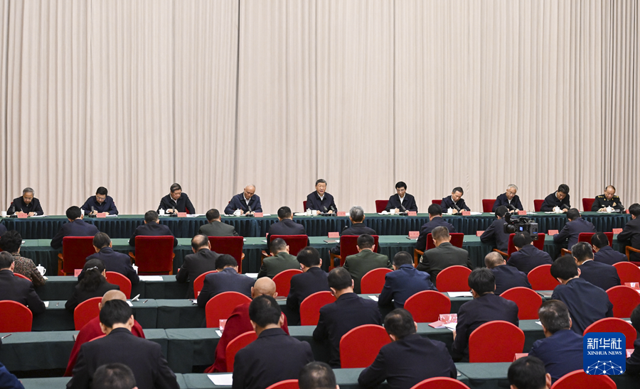 習近平：全面貫徹新時代黨的治藏方略 努力建設團結富裕文明和諧美麗的社會主義現代化新西藏