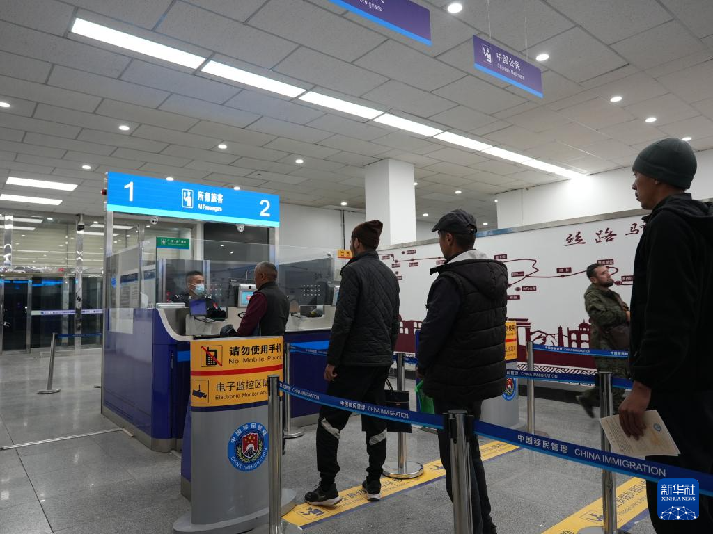 新疆伊爾克什坦口岸試行全時段貨運通關