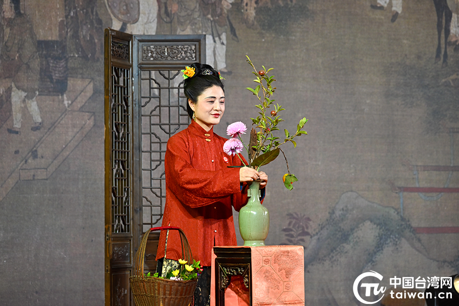 2025雲台中秋茶話會在昆舉辦 兩岸同胞話團圓 2025雲台中秋茶話會在昆舉辦 兩岸同胞話團圓