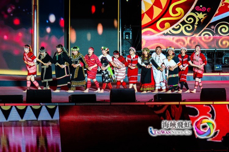 《青花瓷》和頂碗舞的夏日之約_fororder_圖2_副本