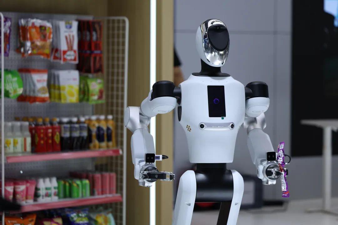 保姆機器人來了！越來越“機”智，應用新空間打開
