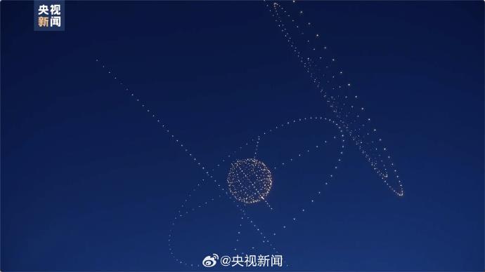 鍗冩灦鏃犱漢鏈轟笂婕旂伅鍏夌 鐐逛寒涓浗鑸ぉ楂樺厜鏃跺埢