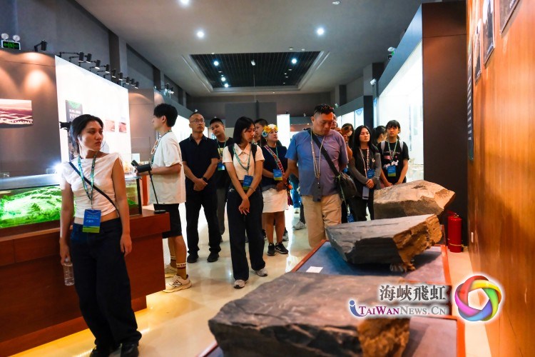 《青花瓷》和頂碗舞的夏日之約_fororder_圖5_副本