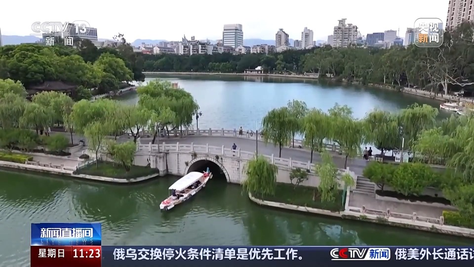 龍舟市集、戶外露營……解鎖你的“夏日標配”新選擇 龍舟市集、戶外露營……解鎖你的“夏日標配”新選擇