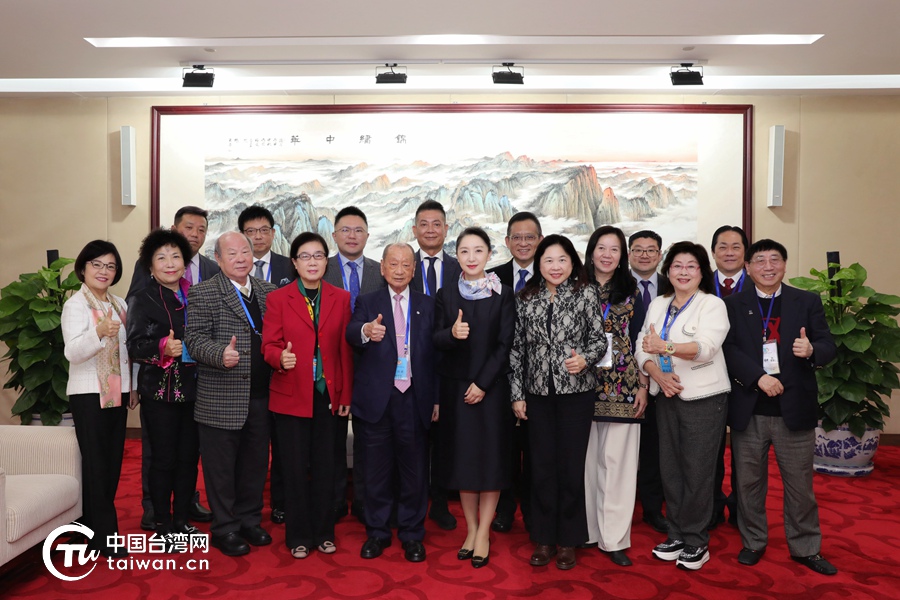 吳璽會見台灣民意代表交流參訪團 吳璽會見台灣民意代表交流參訪團