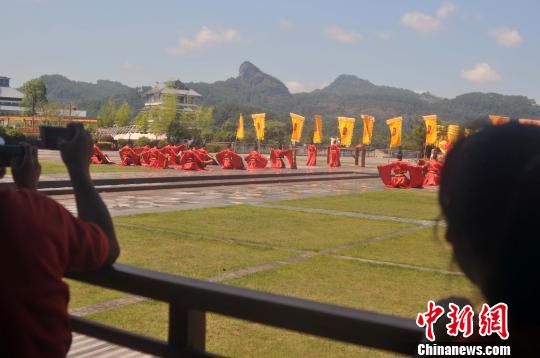 閩港大學生武夷山世界遺産文化研學班啟幕 閩港大學生武夷山世界遺産文化研學班啟幕