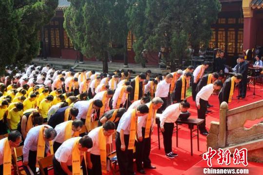 岳麓書院舉行祭孔大典 沿用規格最高的“釋奠禮” 岳麓書院舉行祭孔大典 沿用規格最高的“釋奠禮”