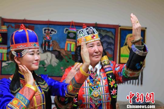 耐德曼的薩吾爾登非遺“傳承夢” 耐德曼的薩吾爾登非遺“傳承夢”
