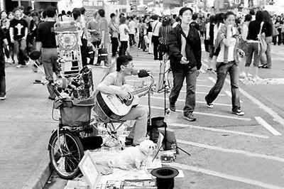 香港老人——退休了,還要為生計奔波(圖)