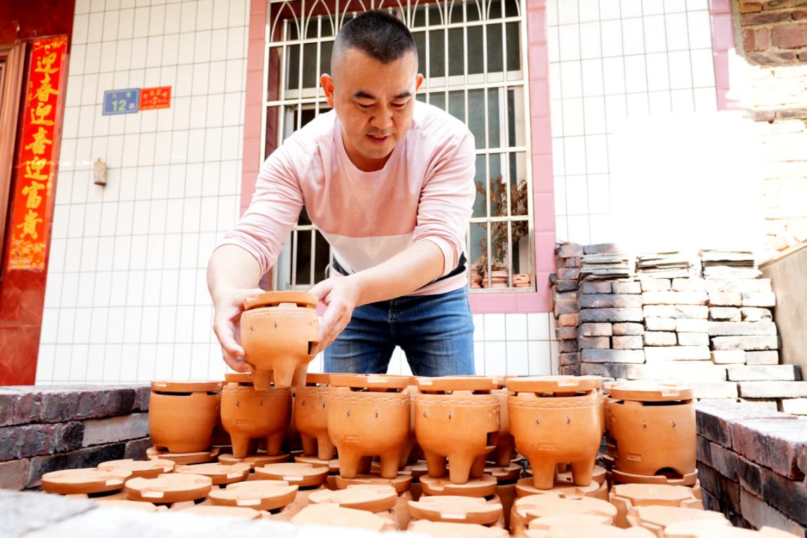 福建永定：“非遺”老手藝煥發新活力