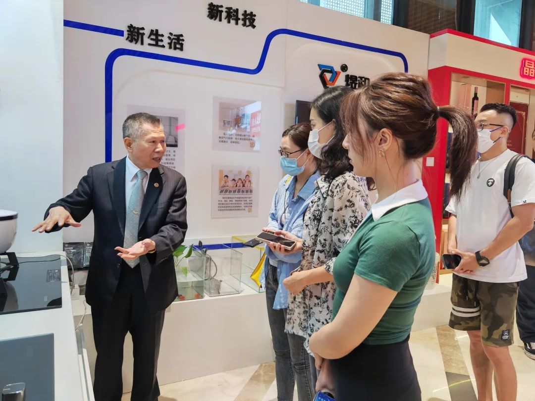 “大陸臺企這十年”主題宣傳走進三家在渝臺企