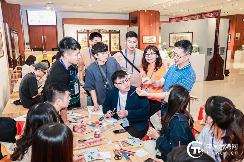 “濃濃兩岸情 同心攜手行”2023台灣青年深圳龍崗科創體驗營舉行