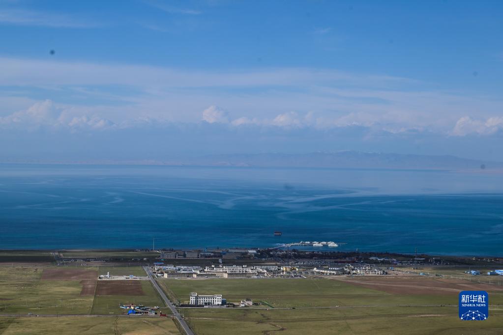 夏日青海湖