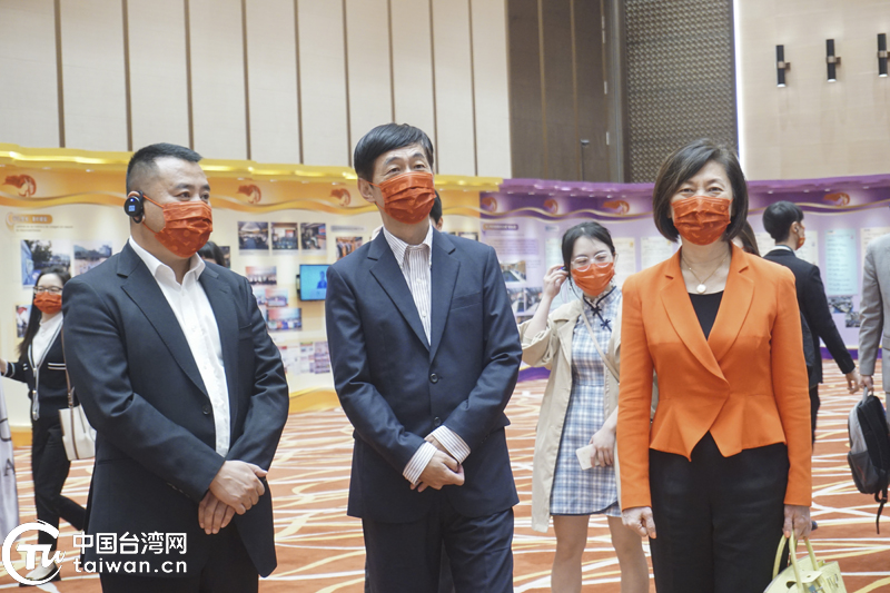 中華優秀傳統文化協會組織在澳臺青參觀“國安展”