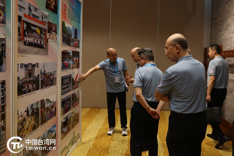 回首廿載風雨 展望可期未來——第20屆臺胞青年千人夏令營紀念圖片展在京開幕