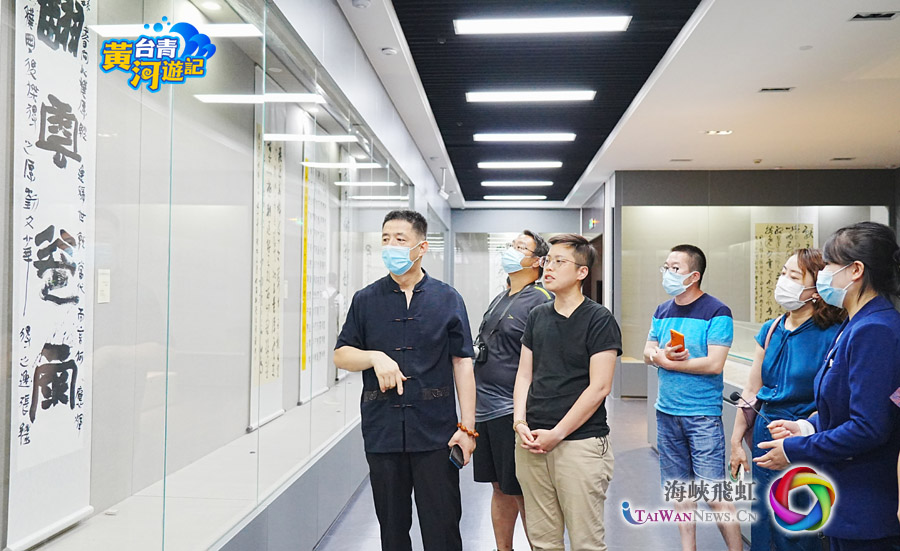 翰墨飄香顯烏海書法城魅力，臺青陶醉：我不走了！