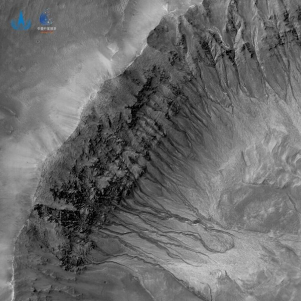 “祝融號”火星車準備越冬 環繞器持續開展環繞探測