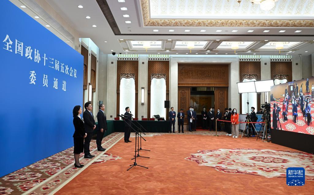 傾聽人民心聲 築牢民主基石——全國兩會的全過程人民民主故事