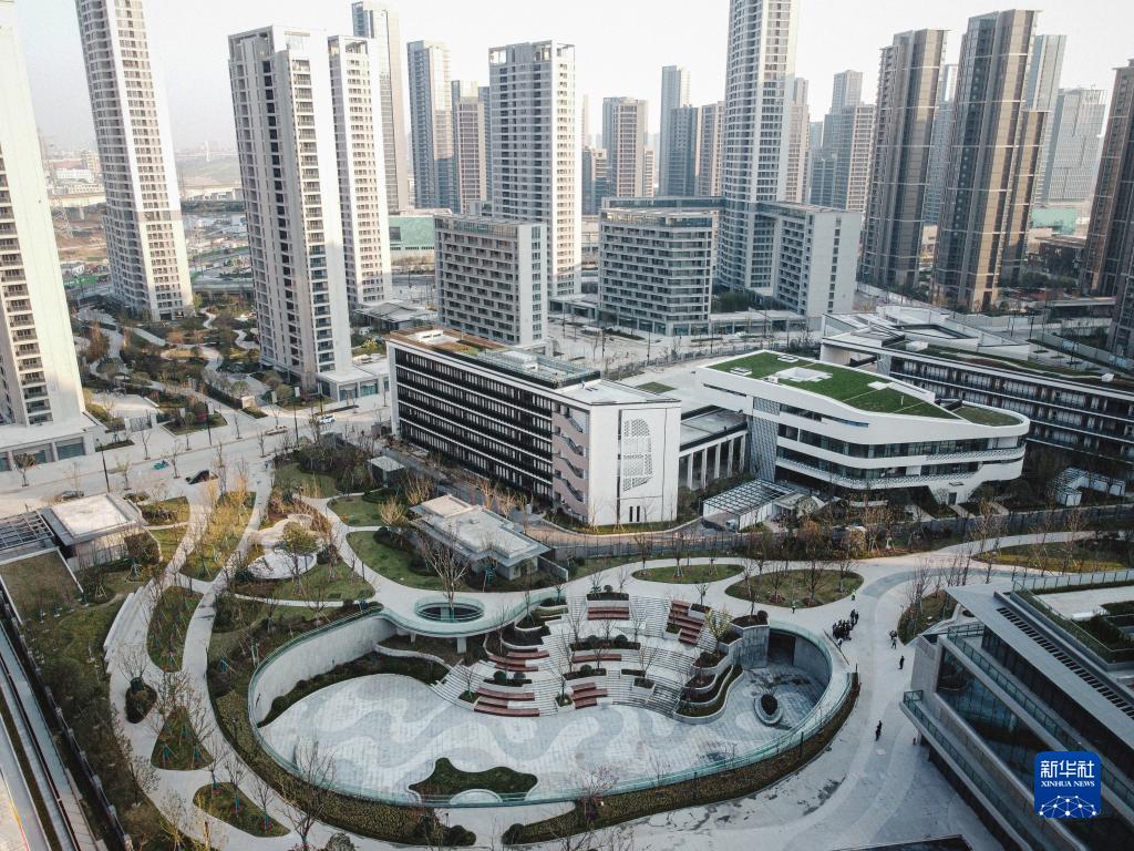 穩字當頭，鞏固中國經濟穩中向好大趨勢——從新發展階段看2022中國經濟新方位